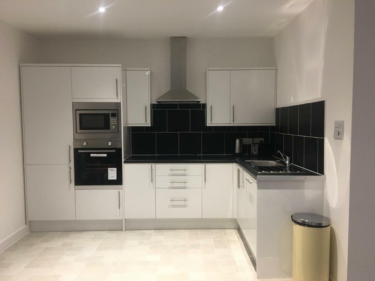 Somerville Apartments London Heathrow Хитроу Экстерьер фото